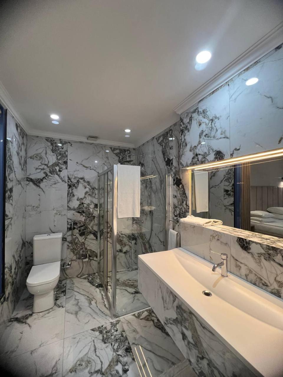 Sapar Standart Hotel Shymkent Exterior foto
